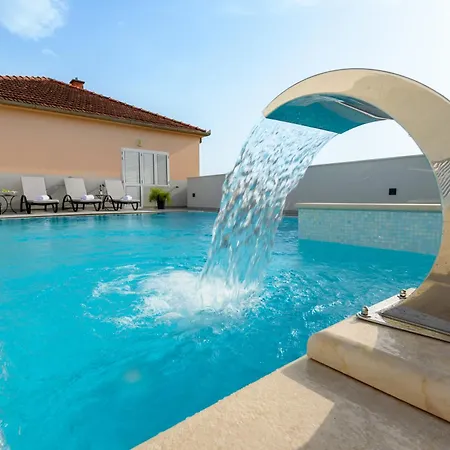 Neretva Valley Apartments - Heated Pool Metkovic Exterior photo