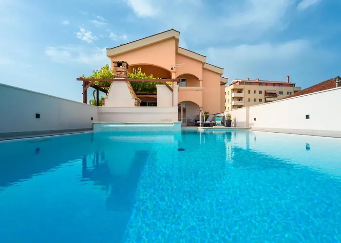 Neretva Valley Apartments - Heated Pool