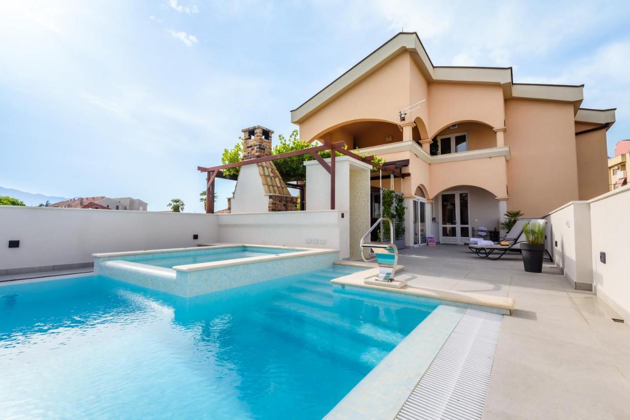 Neretva Valley - Heated Pool Apartment Metkovic
